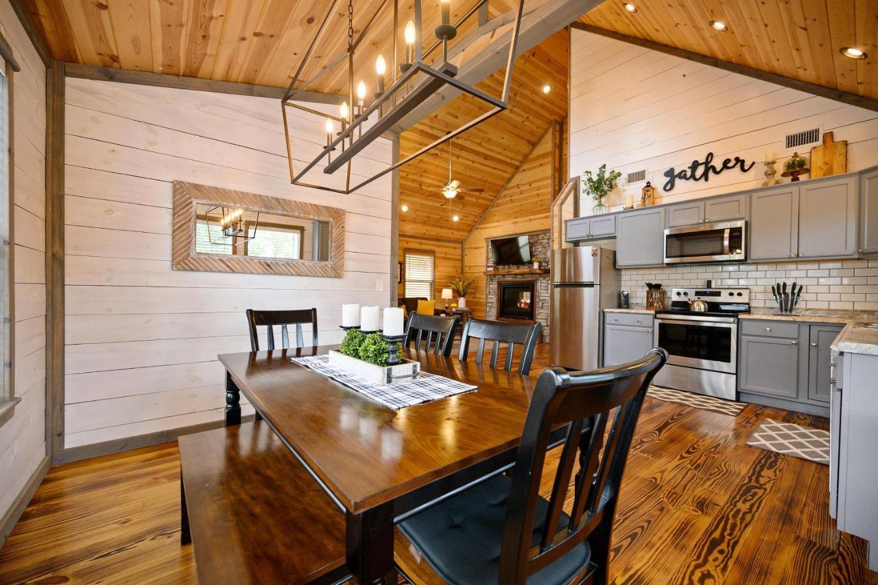 Convenient Romantic Hot Tub Bbq 3-Night Special! Broken Bow Exterior foto